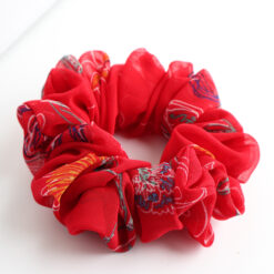 scrunchie hecho a mano