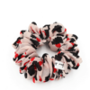 Scrunchie Carmesí estampado abstracto en negro y rojo